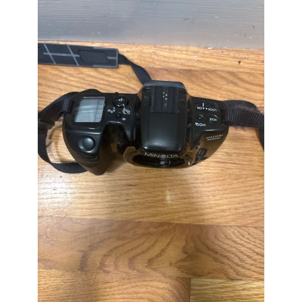 Minolta Maxxum 400si 35mm SLR Film Camera Body Black Autofocus Untested